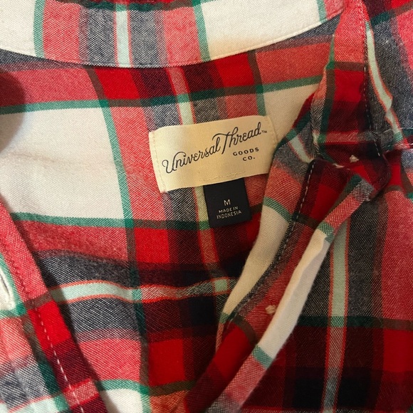 Universal Thread Red and Black Plaid Women's Button Down Shirt - Picture 2 of 2